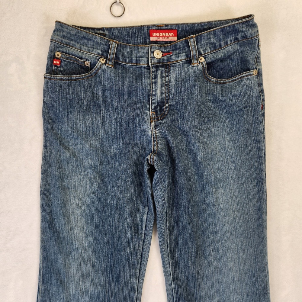 UNIONBAY Stretch Bootcut Jeans Medium Wash Denim Women Size 9 32 - Picture 2 of 8